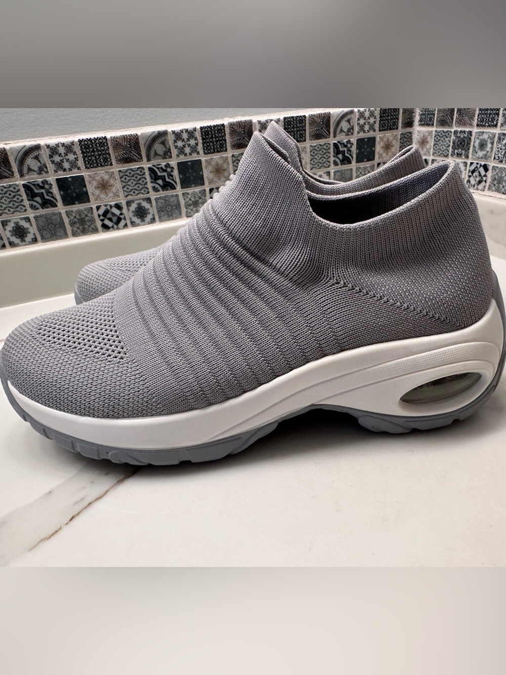Cushionaire grey slip on tennis shoes NWOB 8 comfort casual sneakers never worn